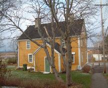 Back elevation, Randall House, Wolfville, NS. 2005.; Heritage Division, NS Dept. of Tourism, Culture and Heritage, 2005