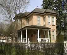 View of main elevation of the Margaret Laurence House, Neepawa, 2005; Historic Resources Branch, Manitoba Culture, Heritage and Tourism, 2005