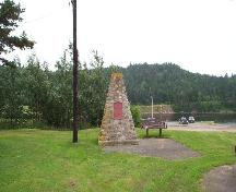 Vue du tumulus qui marque l'emplacement de St. Peters.; Parks Canada Agency / Agence Parcs Canada.