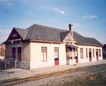 View from the southwest of the building showing its current appearance – November 2001; OHT, 2001