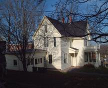 Rear elevation, Simms House, Wolfville, NS, 2005.; Heritage Division, NS Dept. of Tourism, Culture and Heritage, 2005