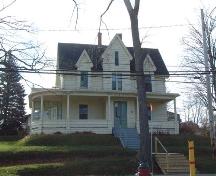 Front elevation, Simms House, Wolfville, NS, 2005.; Heritage Division, NS Dept. of Tourism, Culture and Heritage, 2005