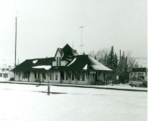 Exterior photo; John L. Nicholls, Analytica Associates, 1991.
