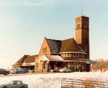 Photo prise de l'extérieur; Corporation of the City of Brantford/Corporation de la ville de Brantford, 1985