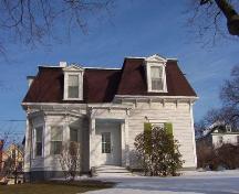 Front elevation, Pick House, Wolfville, NS, 2006.; Heritage Division, NS Dept. of Tourism, Culture and Heritage, 2006