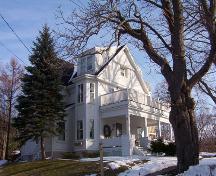 Side elevation, Dimock House, Wolfville, NS, 2006.; Heritage Division, NS Dept. of Tourism, Culture and Heritage, 2006

