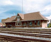 Exterior photo; (Cliché Ethnotech inc, 1992.)