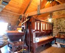 Intérieur du moulin à eau de L'Isle-aux-Coudres; Ministère de la Culture et des Communications, Jean-François Rodrigue, 2004