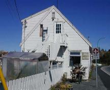 South end of float base, looking towards Latham Island, 2002.; E.Hawkins/GNWT