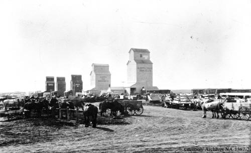 Former grain elevator row in Castor