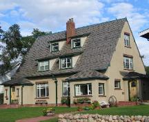 Front façade of F.P. Martin House, 2005.; City of Saskatoon, Kathlyn Szalasznyj, 2005.