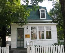 View from street of  326 - 11th Street East, 2005.; City of Saskatoon, Kathlyn Szalasznyj, 2005.