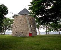 Moulin à vent de Pointe-Claire; Ministère de la Culture et des Communications, Jean-François Rodrigue, 2004