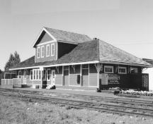 Exterior photo; John L. Nicholls, Analytica Associates, July 1992.