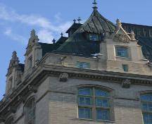 Roof detail of the Fort Garry Hotel, Winnipeg, 2006; Historic Resources Branch, Manitoba Culture, Heritage and Tourism, 2006