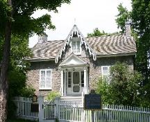 Exterior of front facade, Hutchison House, Summer 2004; City of Peterborough, 2004