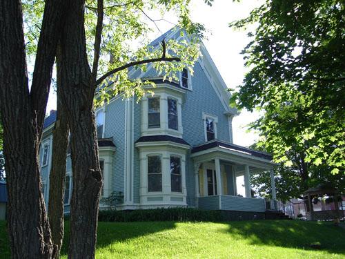 Side view of 124 Connell.