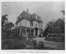 Showing original house with mansard roof; PARO PEI Accession #:  2806/9