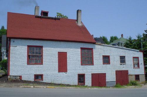 Montague Street façade