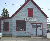 Walters Blacksmith Shop, Old Town Lunenburg, Kempt Street facade, 2004; Heritage Division, Nova Scotia Department of Tourism, Culture and Heritage, 2004
