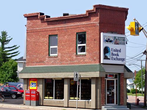 United Book Exchange - Southern Elevation - 2004