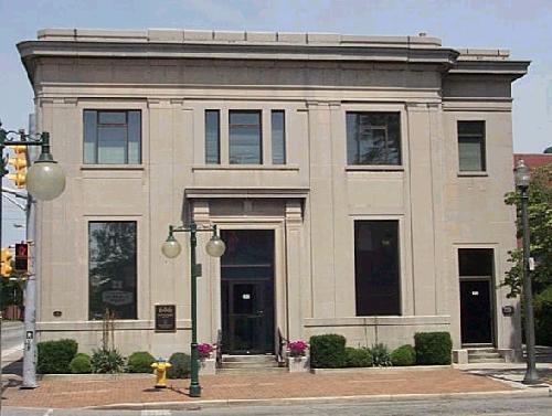 Devonshire Road Bank Building, Facade, 2000