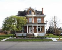Hiebert Residence Provincial Historic Resource, Didsbury (May 1999); Alberta Culture and Community Spirit, Historic Resources Management Branch, 1999