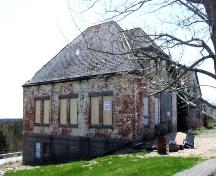Side elevation of addition. Commerical Cable Building, Hazel Hill, NS, 2006.; Heritage Division, NS Dept. of Tourism, Culture and Heritage, 2006.