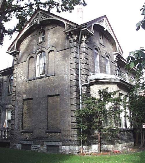 4 Wellesley Place