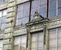 Détail de l'édifice Blumenthal; Ministère de la Culture et des Communications, Jean-François Rodrigue, 2004