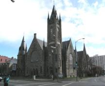 Exterior view of the Metropolitan United Church, 2004.; City of Victoria, Liberty Walton, 2004.