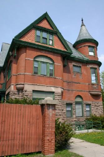 Sadleir House Exterior, East Facade