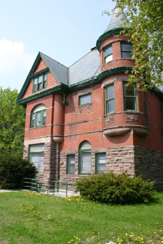 Sadleir House Exterior, East Facade