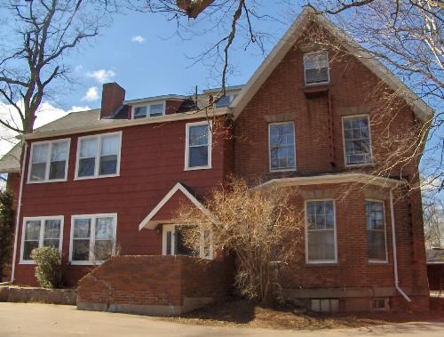 21-23 MacKay Drive / Mount Edward