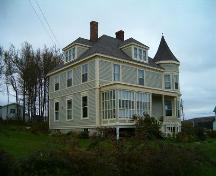MacMillan-Cameron House front and side elevation.; Heritage Division, NS Dept. of Tourism, Culture and Heritage, 2004.