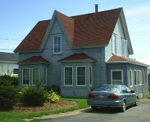 Maison Capitaine Wilson Estabrooks - La façade avant - la paire de fenêtres en baie; Town of Sackville