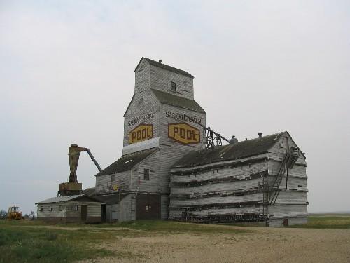 Saskatchewan Wheat Pool Elevator, Horizon