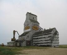 Elevator, annex and office, 2004.; Government of Saskatchewan, Lisa Dale-Burnett, 2004.
