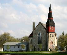 Vue sur la façade principale de l'église unie St. Paul, Boissevain, 2005.; Historic Resource Branch, Manitoba Culture, Heritage & Tourism 2005