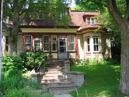 34-36 Herrick Street, 2004