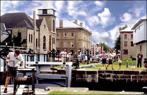 Contextual view of the building in Merrickville –