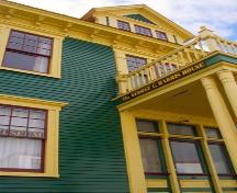 Detailed image of a portion of the main facade, George C. Harris House, Grand Bank.; HFNL 2007