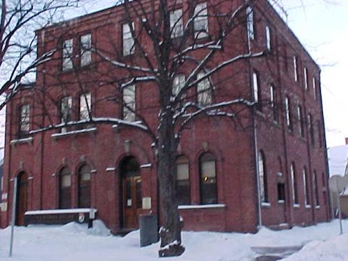 Side view of Customs House