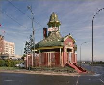General view of Thunder Bay Tourist Pagoda, 1988.; Parks Canada Agency/Agence Parcs Canada, 1988.