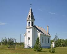 Façades principales - du nord-est de l'église luthérienne Stony Hill-Otto, région du Lundar, 2006; Historic Resources Branch, Manitoba Culture, Heritage and Tourism 2006