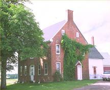 Vue en angle de la Maison Chapman, 1980.; Parks Canada Agency / Agence Parcs Canada, 1980.