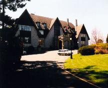 Élévation avant de la résidence officielle, 2002.; Parks Canada Agency/Agence Parcs Canada, N. Clerk, 2002.