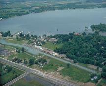 Vue aérienne du canal de Saint-Ours.; Parks Canada Agency/Agence Parcs Canada