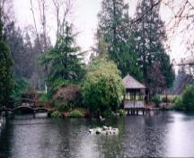 General view of the Japanese Garden in Hatley Park, 1995.; Parks Canada Agency/Agence Parcs Canada, L. Maitland, 1995.