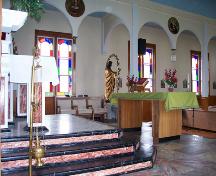 Interior view of Toutes Aides Roman Catholic Church, Toutes Aides, 2006; Historic Resources Branch, Manitoba Culture, Heritage and Tourism, 2006